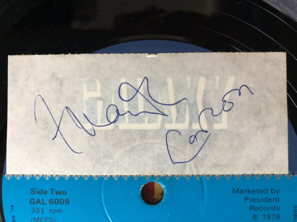 Signed Frank Carson - It's The Way I Tell 'Em Vinyl LP (LP Record) Label and Close Up of Signature
